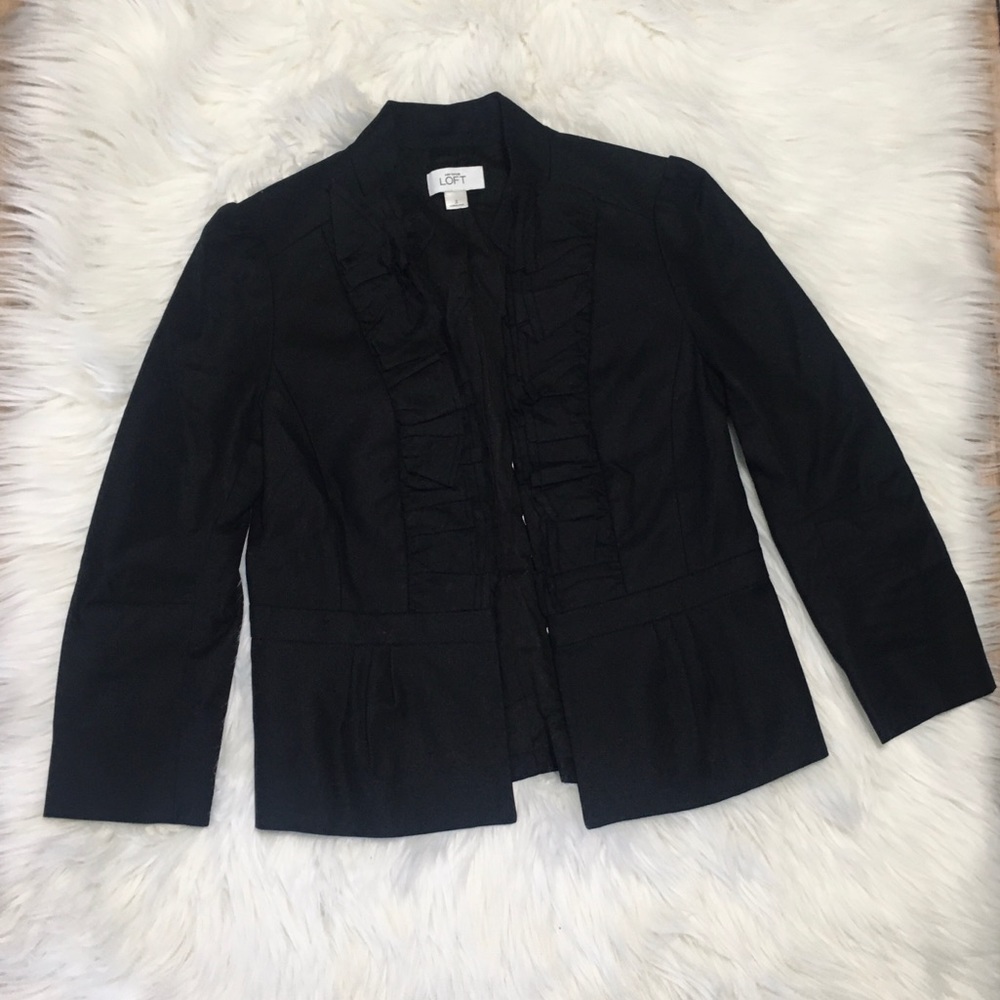 Loft ruffle clasp closure front blazer black